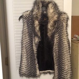 Jack by bb Dakota faux fur vest